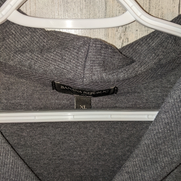 Banana Republic Dark Gray Sweater - Picture 2 of 3